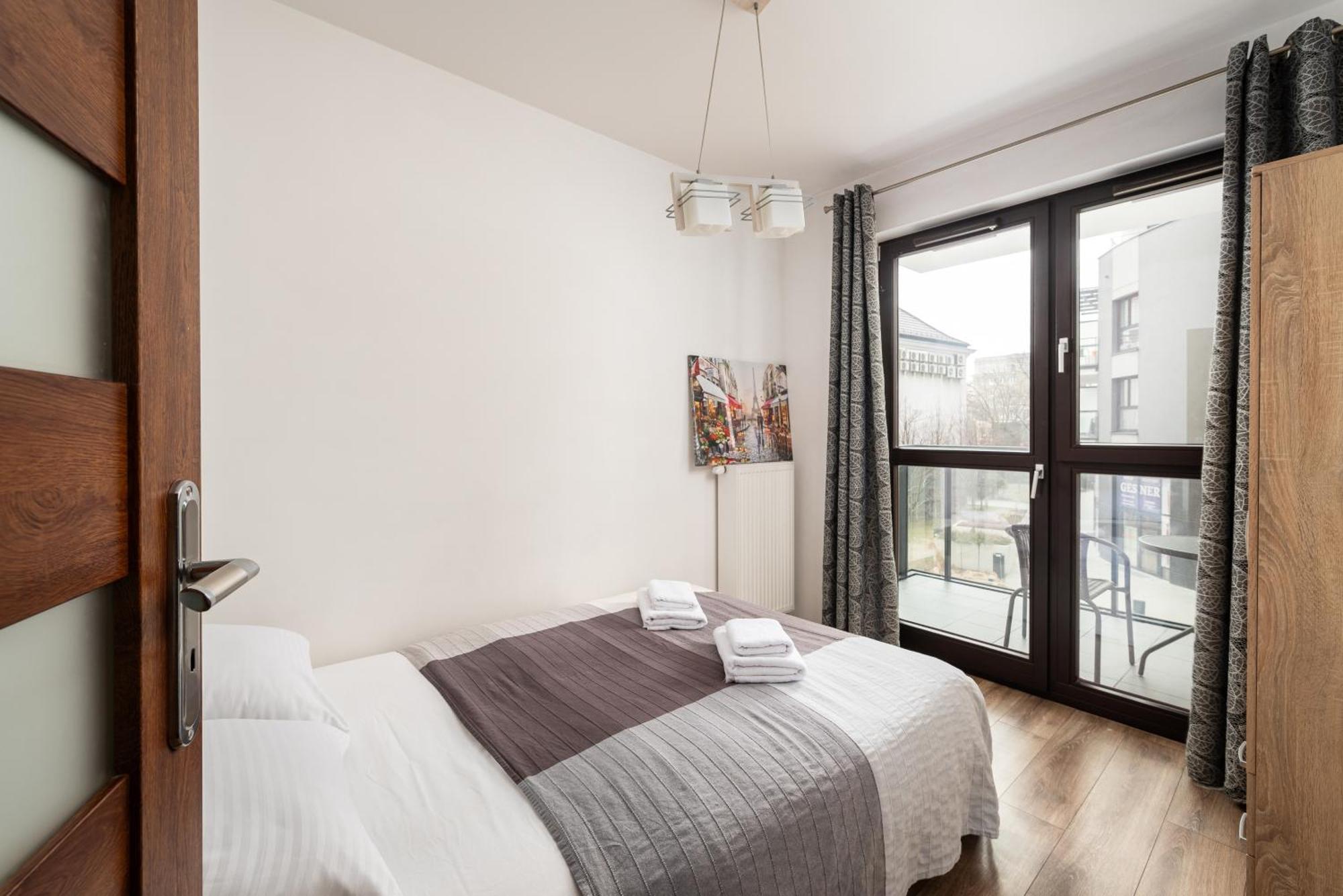 Metro Plocka Cosy Apartment Warsaw Exterior photo